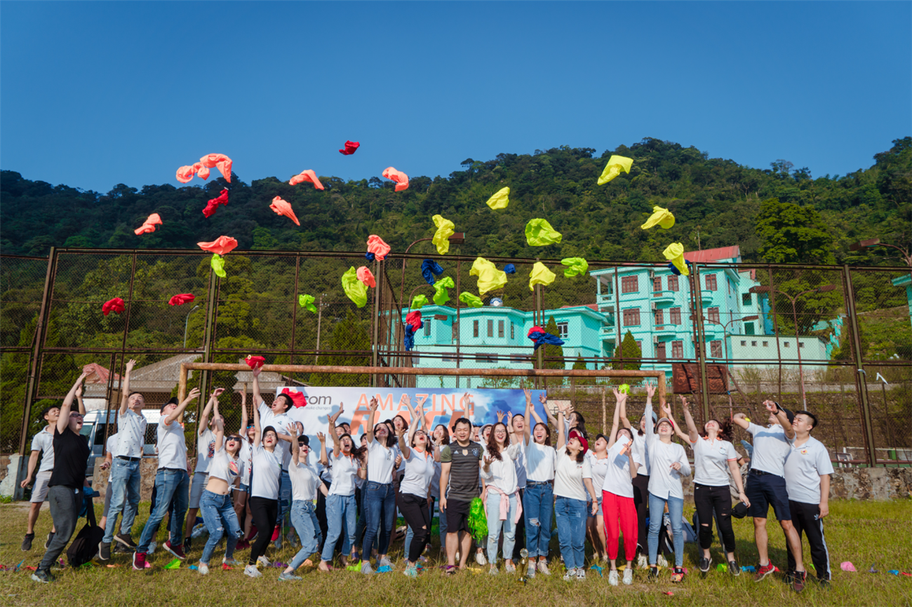 Team Building <br> Amazing Race - Vietnam Net Icom <br> Số lượng: 60 người