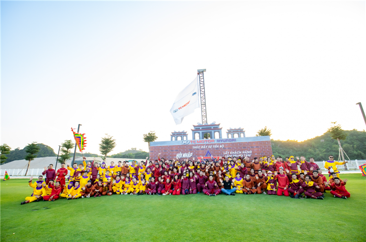 Team Building <br> Hào khí TC Motor <br> Số lượng: 200 người